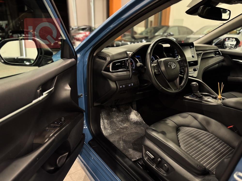 تۆیۆتا کامری